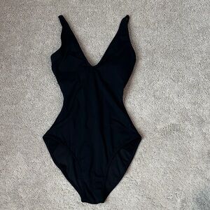 TA3  V-Neck Corset Black One-Piece Swimsuit